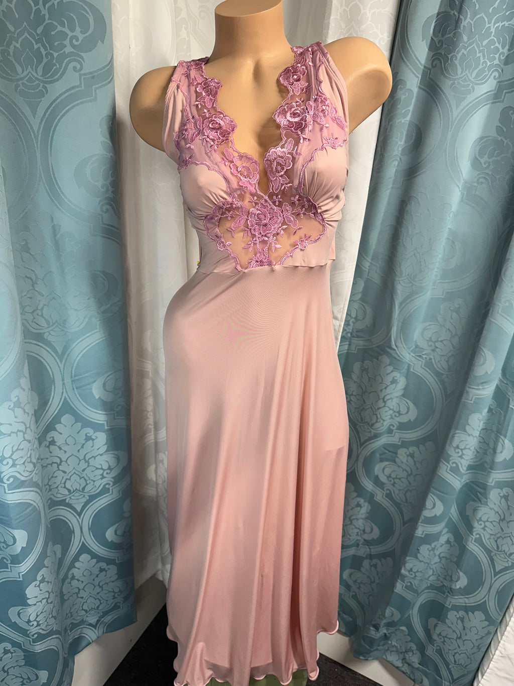 Amber in Dusty Rose